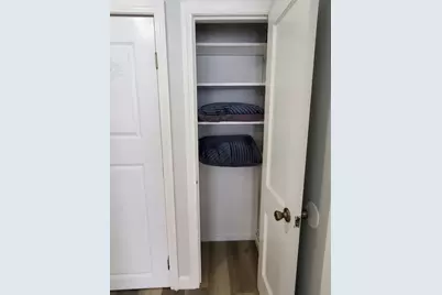 725 Bay St, Springfield, MA 01109 - Photo 5