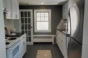 725 Bay St, Springfield, MA 01109 - Photo 13