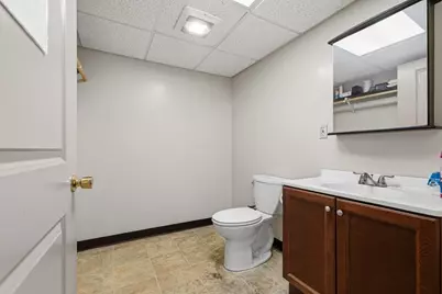 213 Peckham St, Fall River, MA 02724 - Photo 21