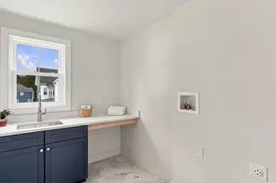 25 Cox St, Hudson, MA 01749 - Photo 21