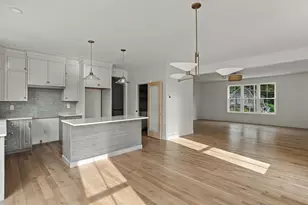 25 Cox St, Hudson, MA 01749 - Photo 11