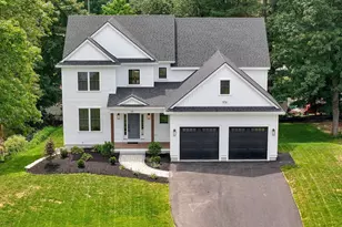 29 Cox St, Hudson, MA 01749 - Photo 1