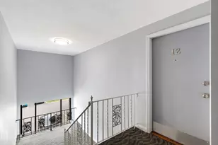 5 Hallmark Gdns, Burlington, MA 01803 - Photo 3