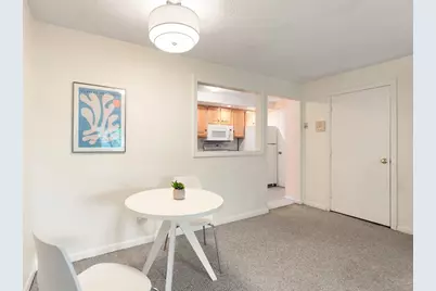 5 Hallmark Gardens #12, Burlington, MA 01803 - Photo 5