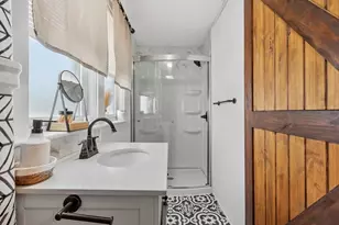 184 Regan St, Gardner, MA 01440 - Photo 31