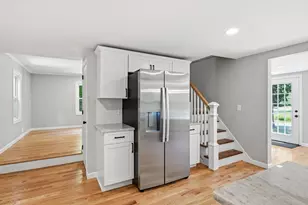 208 N Elm St, Northampton, MA 01060 - Photo 3