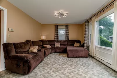 372 Franklin Rd, Fitchburg, MA 01420 - Photo 5