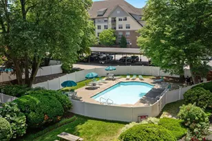 20 Hammond Pond, Newton, MA 02459 - Photo 11