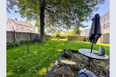 27 Flint St, Lynn, MA 01905 - Photo 5