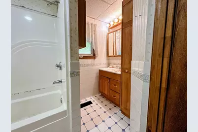27 Flint St, Lynn, MA 01905 - Photo 19