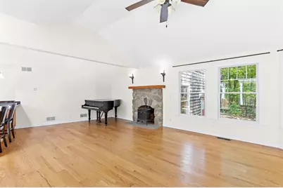 44 Granite St, Medway, MA 02053 - Photo 15