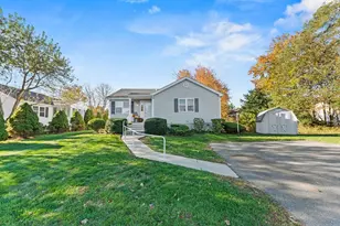 42 Crystal Water, East Bridgewater, MA 02333 - Photo 3