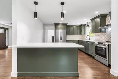 53 Walnut St, Saugus, MA 01906 - Photo 7