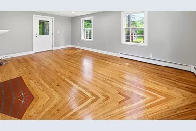 43 Elm Street, East Longmeadow, MA 01028 - Photo 9
