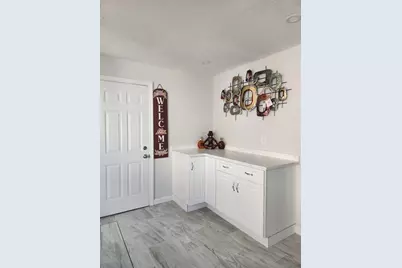 52 Harrison St, Worcester, MA 01604 - Photo 15