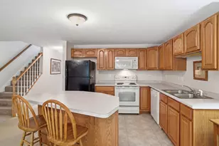 25 Mill Stone Ln, Templeton, MA 01468 - Photo 5