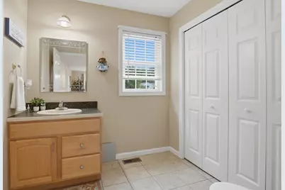 106 Manchester St #106, Leominster, MA 01453 - Photo 11