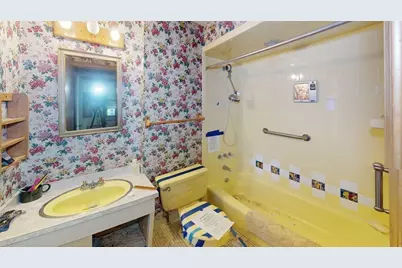 8 Pennock Rd, Chelmsford, MA 01824 - Photo 15