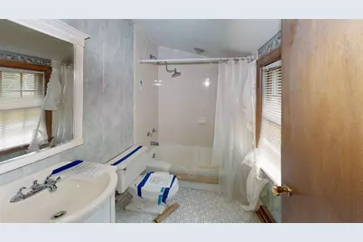 8 Pennock Rd, Chelmsford, MA 01824 - Photo 13