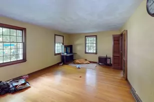 8 Pennock Rd, Chelmsford, MA 01824 - Photo 11