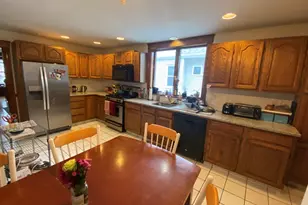 40 Walker, Somerville, MA 02144 - Photo 5