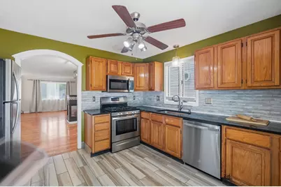 290 Tremont St, Springfield, MA 01104 - Photo 13