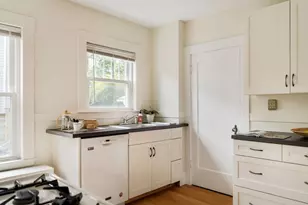 16 Arborough Rd, Boston, MA 02131 - Photo 17