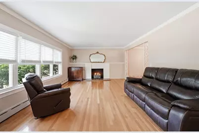 22 Maxdale Rd, Worcester, MA 01602 - Photo 7