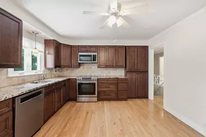 22 Maxdale Rd, Worcester, MA 01602 - Photo 11