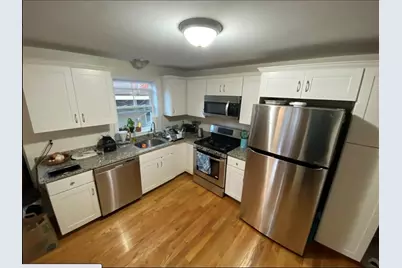 24 Beacon Pl #3, Somerville, MA 02143 - Photo 3