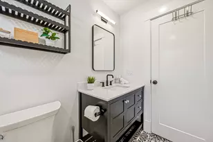 4 Boynton St, Waltham, MA 02453 - Photo 35