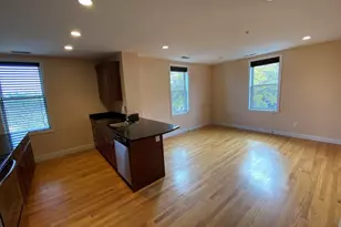 100 Fellsway W, Somerville, MA 02145 - Photo 13