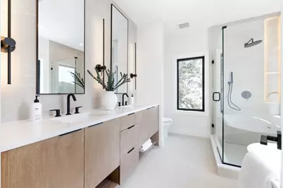 14-16 Irving St #L, Newton, MA 02459 - Photo 5