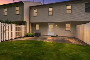 75 Willow Pond Dr, Rockland, MA 02370 - Photo 5