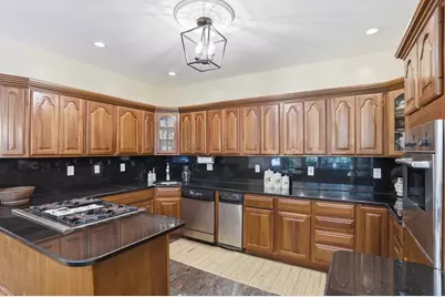 72 Charlemont Street, Newton, MA 02461 - Photo 23