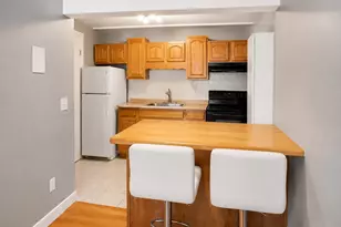 11 Commonwealth Ct, Boston, MA 02135 - Photo 15