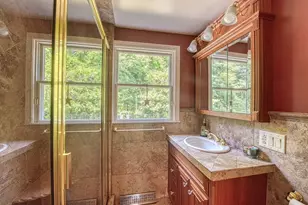 21 Tosca Dr, Brockton, MA 02301 - Photo 11