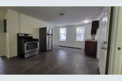 9 Bowers Street #1, Lowell, MA 01854 - Photo 3