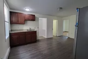 9 Bowers St, Lowell, MA 01854 - Photo 5