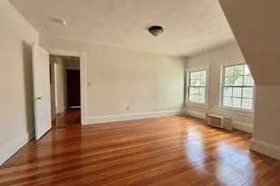 21 Bentley St, Boston, MA 02135 - Photo 5