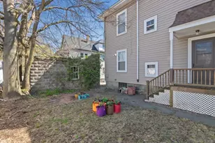 21 Bentley St, Boston, MA 02135 - Photo 17
