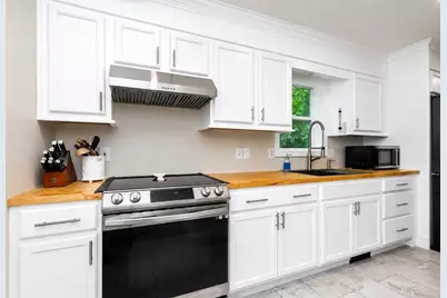 155 Fitch Rd, Clinton, MA 01510 - Photo 9