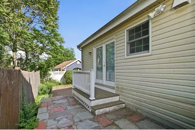 29 Cleveland, Medford, MA 02155 - Photo 21