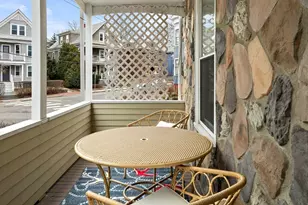 2 Hubbard Ave, Cambridge, MA 02140 - Photo 7