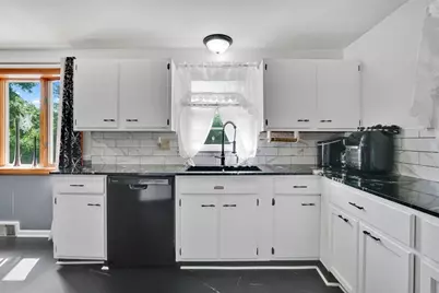 135 Bulat Dr, Springfield, MA 01129 - Photo 39