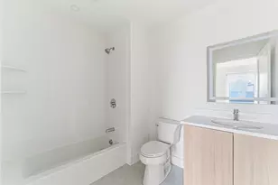 1035 Commonwealth Ave, Boston, MA 02215 - Photo 17