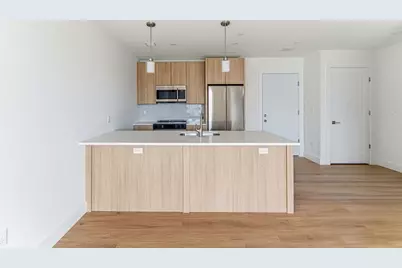 1035 Commonwealth Ave #507, Boston, MA 02215 - Photo 3