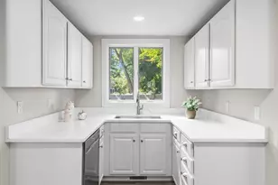 3 Summer St, Topsfield, MA 01983 - Photo 11