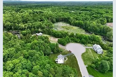 8 Jana, Sandown, NH 03873 - Photo 37