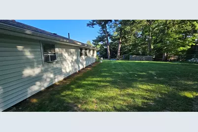 22 Pondview Cir, Brockton, MA 02301 - Photo 3